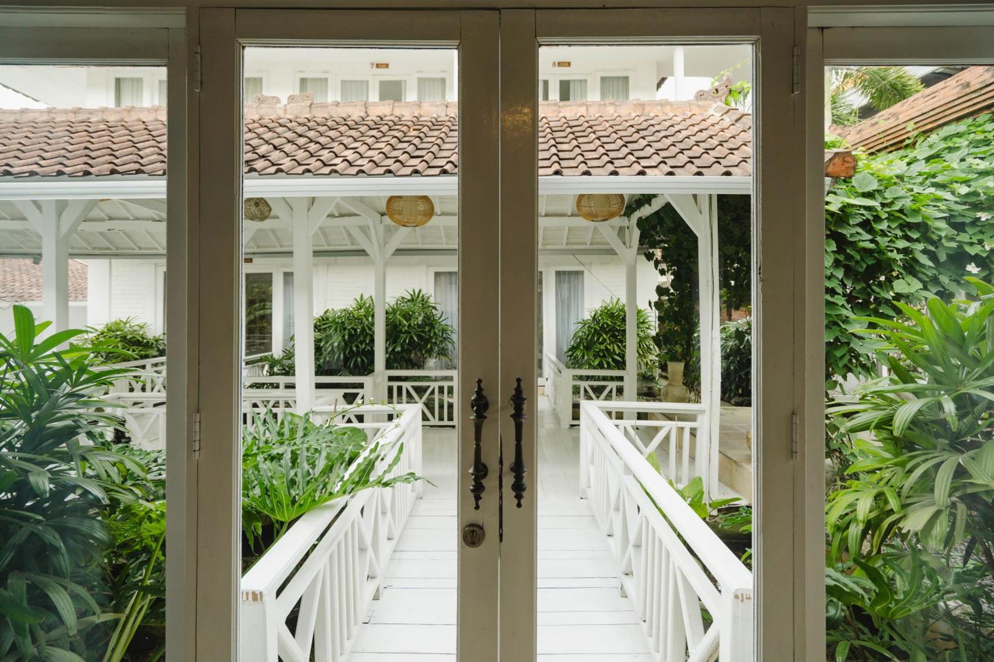 Isaiya Boutique Hotel Canggu Buitenkant foto