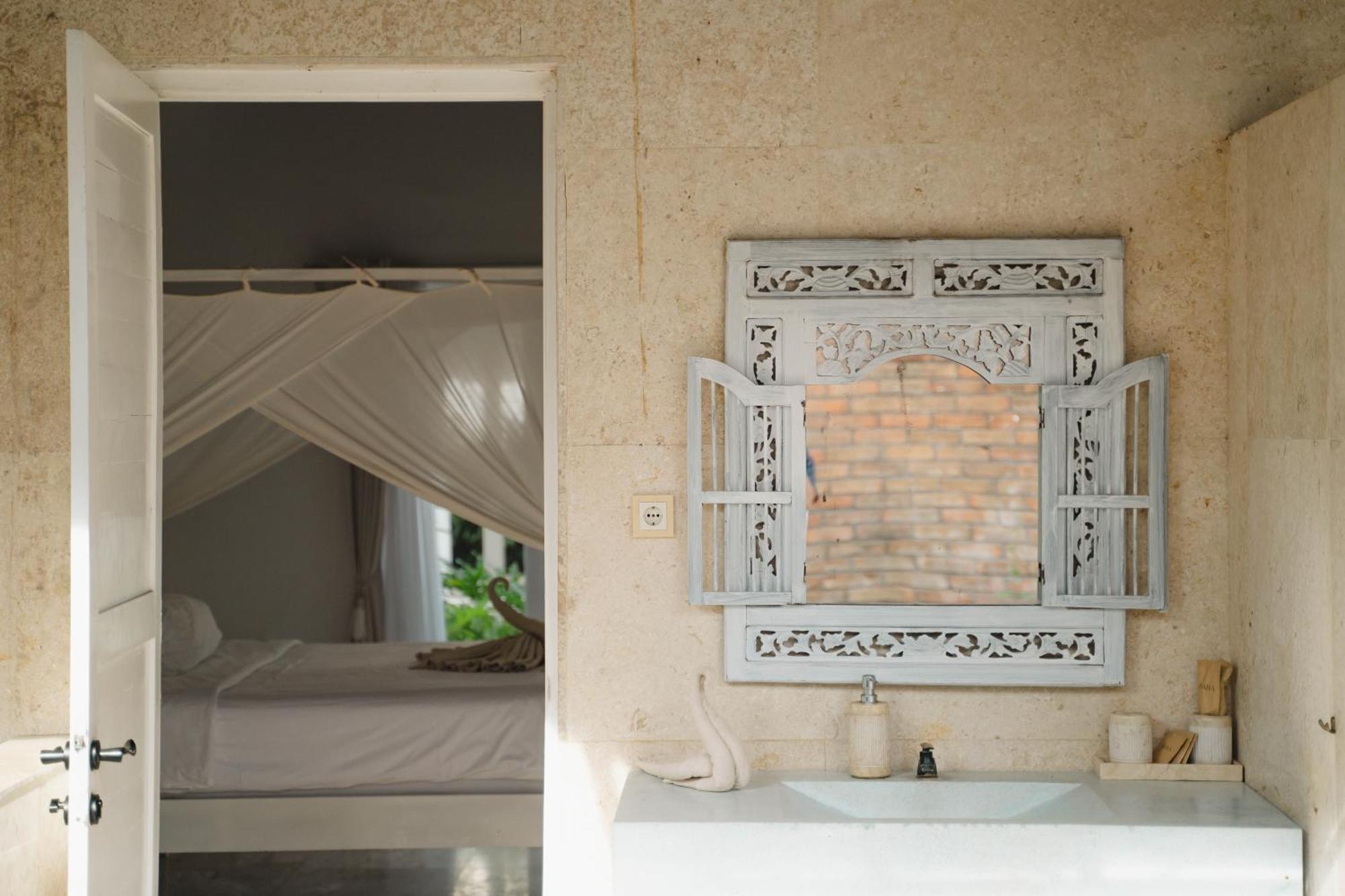 Isaiya Boutique Hotel Canggu Buitenkant foto