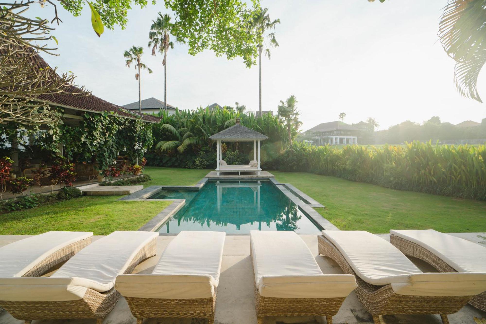 Isaiya Boutique Hotel Canggu Buitenkant foto